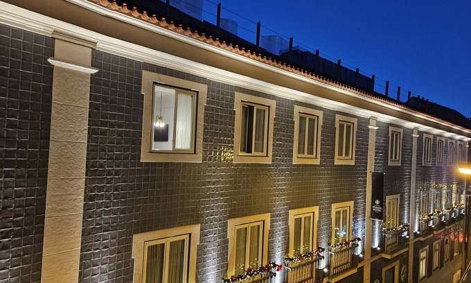 Sacramento Apartment | Oliveira 272, a Charming T2 Apartment Nestled in the Heart of Chiado, Lisbon