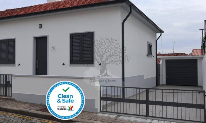 Aguas Santas House | Oliveira's Dream - Stay Good, Feel Good