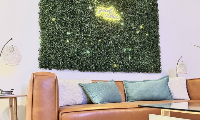 Market East District Apartment | Oliver Capital | Chic, Downtown High Rise