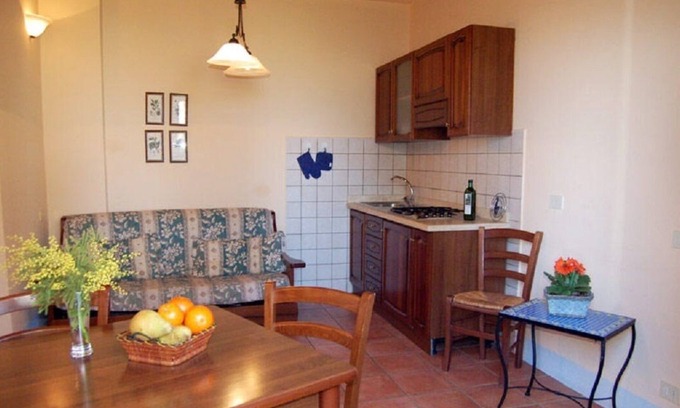 Asciano House | "OLIVO" APARTMENT in CASANOVA farmhouse on Florentine hills.