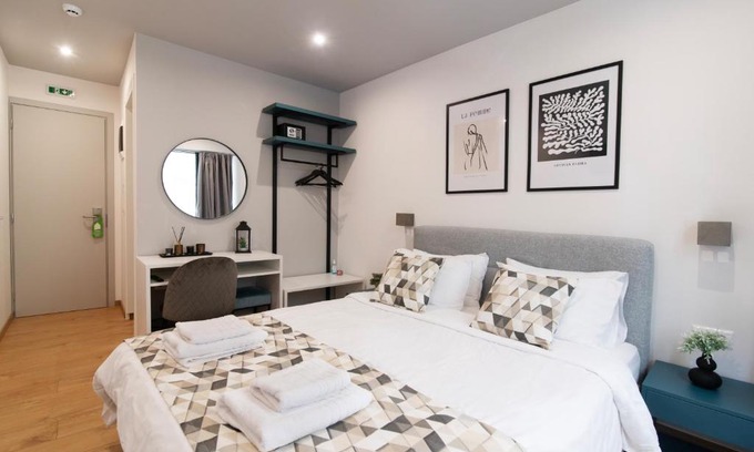 Ampelokipoi Hotel | Olvia Suites