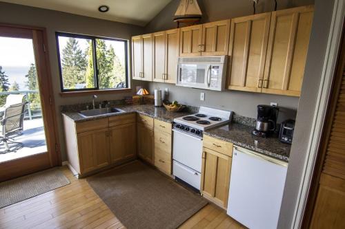 Three Tree Point House | Olympic View Cottage