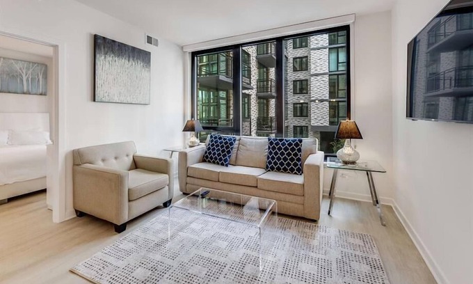 NoMa Hotel | On-site Co-working Spaces | Business & Fitness Center | Noma