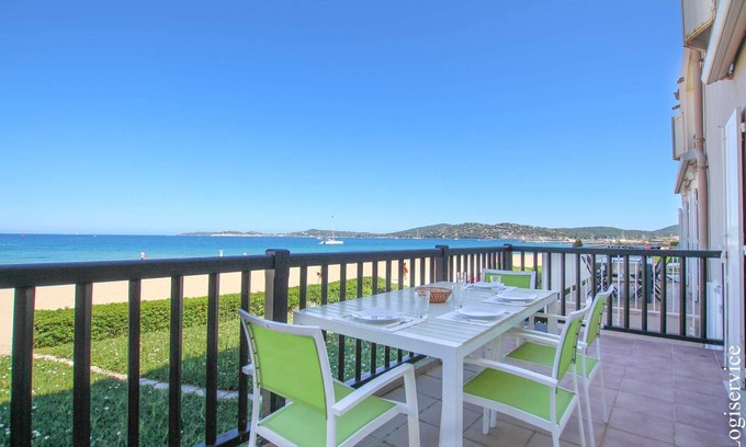 Port Grimaud Apartment | On the beach flat for 4 persons with sea view