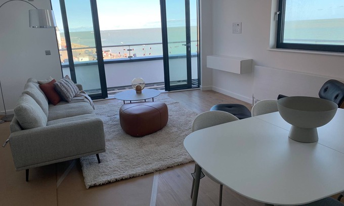 Ramsgate Apartment | On the Beach! Gorgeous designer apartment with stunning sea views