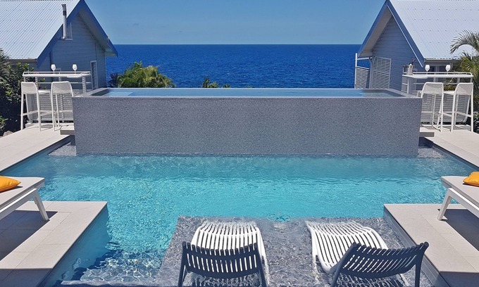 Bouillante Villa | On the Caribbean Sea, sea view and access, 3 bedrooms. Blue Star Villa, 5*