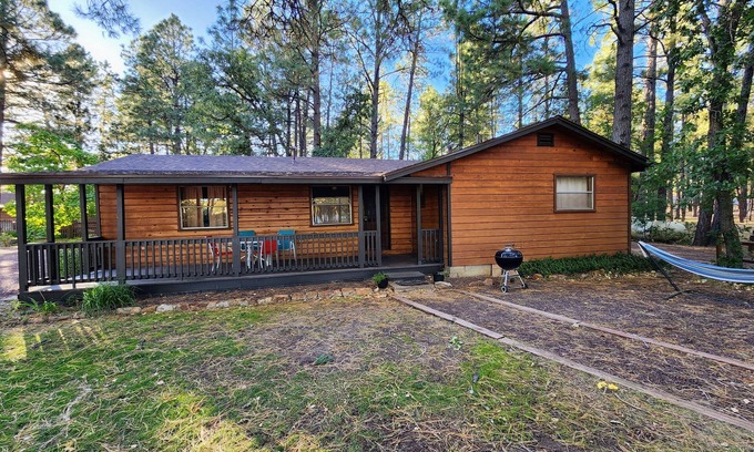 Pinetop-Lakeside Cabin | On the Lake! Ponderosa Cabin at Lazy Oaks Resort