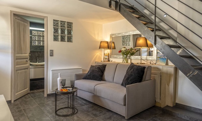 Erbalunga Apartment | On the port of Erbalunga cosy apartment sleeps 4