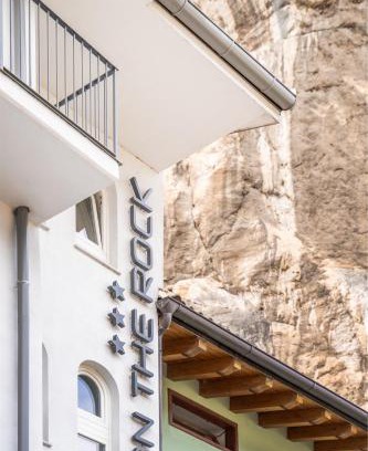 Arco Hotel | On The Rock