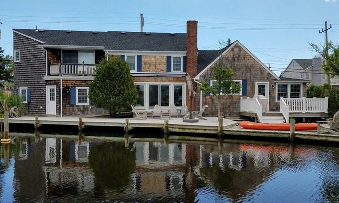 Avon House | On The Water In Bay Head, NJ