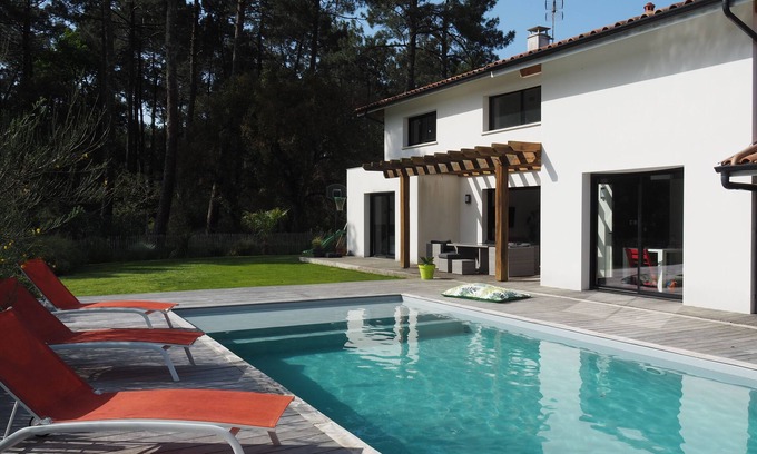 Ondres Villa | Ondres: Splendid Villa with heated pool between ocean and pine forest