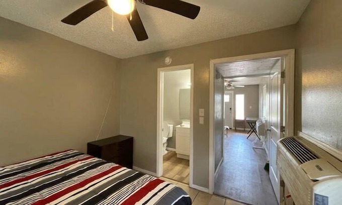 Lawton Apartment | One Bed 1 Bath with Full Kitchen near Fort Sill