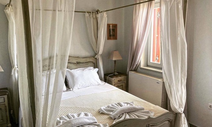 Mithimna Apartment | One bedroom apartment with sea view in Molyvos