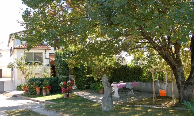 Gracisce Apartment | One bedroom apartment with air-conditioning Gračišće, Central Istria - Središnja Istra (A-7134-a)