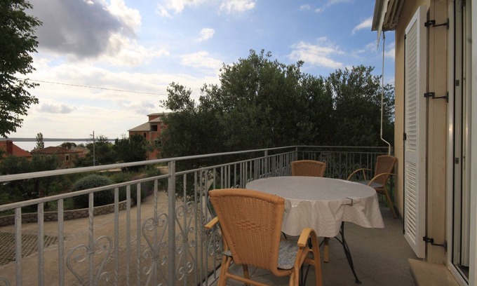 Nerezine Apartment | One bedroom apartment with balcony and sea view Nerezine, Lošinj (A-2518-a)