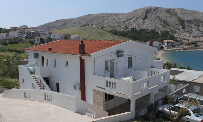 Metajna Apartment | One bedroom apartment with terrace and sea view Metajna, Pag (A-6336-f)
