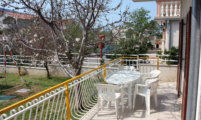 Grebastica Apartment | One bedroom apartment with terrace Grebaštica, Šibenik (A-4867-d)