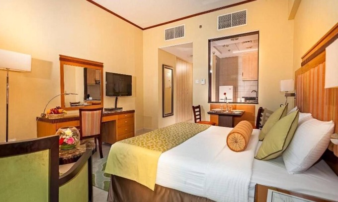 Discovery Gardens Apartment | One Bedroom Apartment Walk from Ibn Battuta Mall