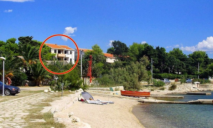 Kosljun Apartment | One bedroom apartment with terrace Košljun, Pag (A-3321-c)