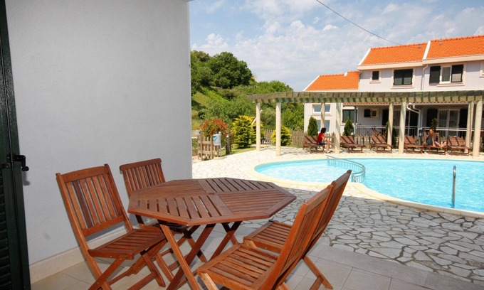 Kampor Apartment | One bedroom apartment with terrace Kampor, Rab (A-3214-b)