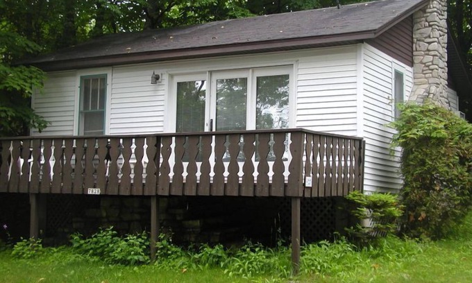 Egg Harbor Cottage | One Bedroom Cottage Near Central Egg Harbor