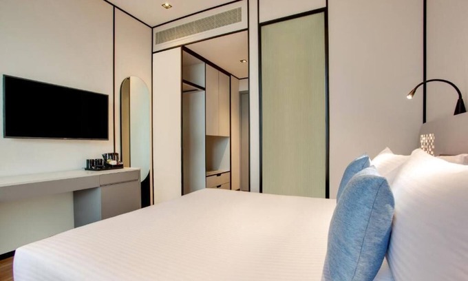Jumeira 3 Apartment | One Bedroom Near Nostalgia Cafe By Luxury Bookings
