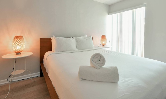 Downtown Fort Lauderdale Condo | ✨One Bedroom Stunning River Views at Fort Lauderdale