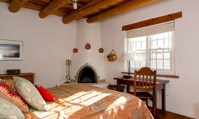 Downtown Santa Fe House | One Bedroom, Two Bath, Sunset Views & Kiva Fireplaces. Walk Downtown!