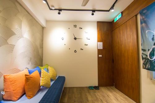 West Central District Villa | One Heart Inn