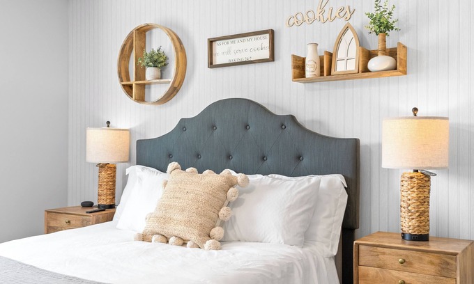 Clarksville House | One-Of-A-Kind Cookie Themed Stay for up to 6