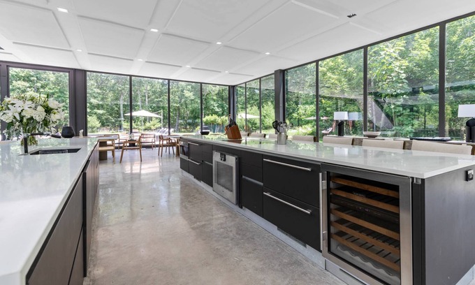 Springs House | One of a Kind Glasshouse in Amagansett