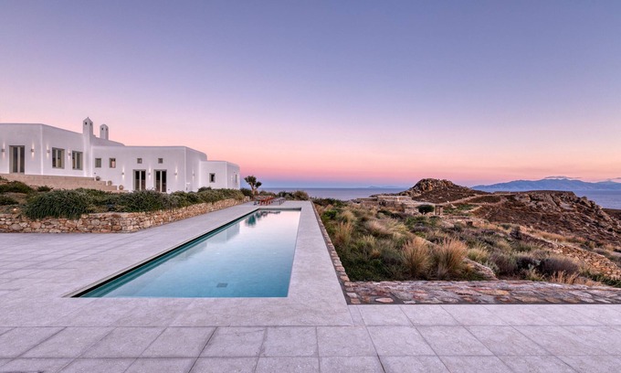 Paraga Villa | ONE OF THE BEST LUXURY VILLAS THAT ECHOES MYKONOS ISLAND LIFESTYLE