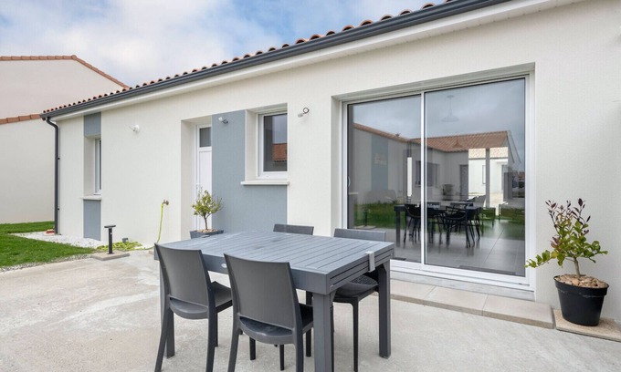 Saint-Michel-Chef-Chef Ski Chalet | One-storey house for 7 people in Saint-Michel