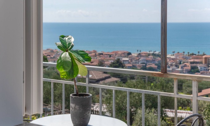 Ascea Apartment | One Suite is a modern and comfortable loft with panoramic view