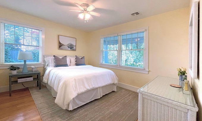 Spring Lake House | One week left! Aug 16-23rd - 20% off - IMMACULATE, walk to beach, town