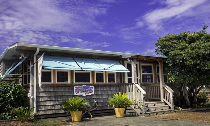 Kill Devil Hills House | Only a few weeks left! Book in February for a return guest discount!