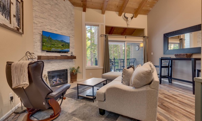 Carnelian Woods House | Onyx Gem: 1 BR, 1.5 BA Townhouse in Carnelian Bay, Sleeps 4