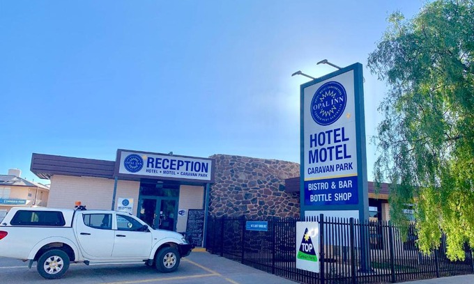 Coober Pedy Hotel | Opal Inn Hotel, Motel, Caravan Park