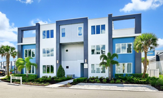 Reunion Hotel | Open Concept Condo near Disney with Resort & Waterpark Access - B22-115