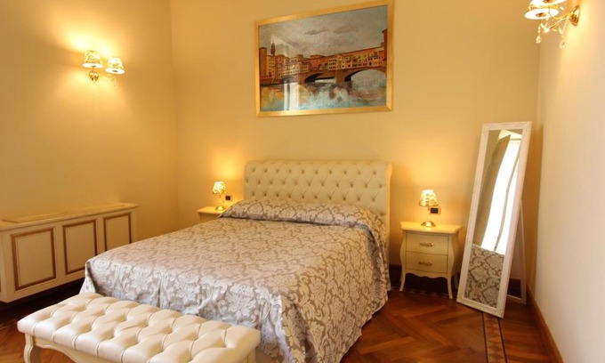 Santa Maria Novella Apartment | Opera D'Arte Apartment City Center