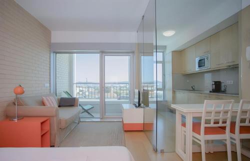 Campanha Apartment | Oporto Blue Dragão - Modern Uptown Studio With Free Parking