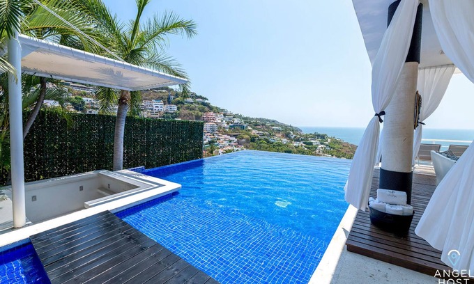 Unta Bruja Villa | Opulent Casa Utopia 290° Jaw-Dropping Ocean Views