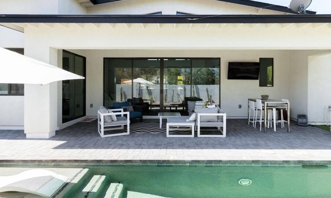 Camelback Park Estates House | Orange Blossom by LuxeKey | Modern Luxury Home in Old Town w/Free Pool Heat