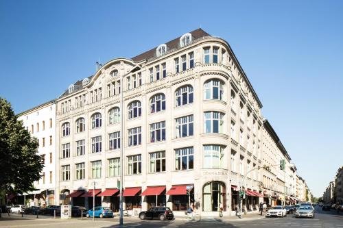 Friedrichshain-Kreuzberg Hotel | Orania.Berlin