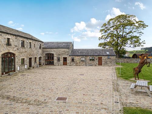 Fourstones Near Bentham House | Orcaber Farm Barn