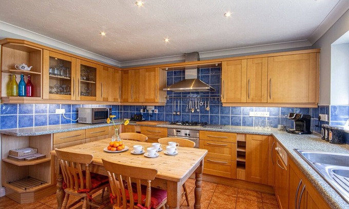 Wadebridge Cottage | Orchard House, in the bustling town of Wadebridge