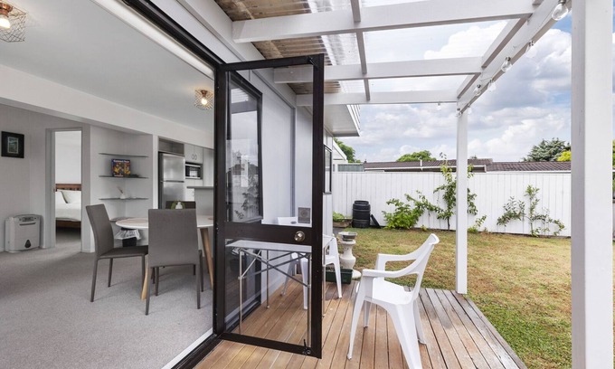 Orewa Cottage | Orewa Estuary Retreat - Orewa Downstairs Unit