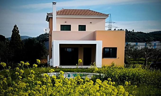 Eretria House | Orfeas Villa