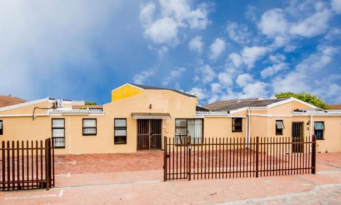 Cape Town Cabin | Oria Lodge