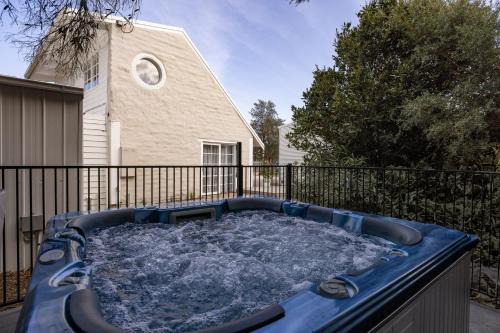 Surf Beach House | Original Beach Retreat1